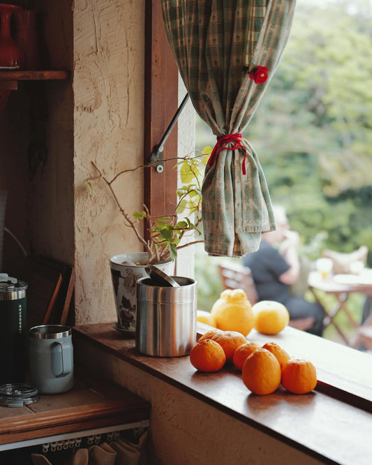 zelf vlierbloesemsiroop, kamillethee en paardenbloemjam maken